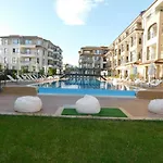 Azzurro Sarafovo Apartment *