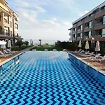 Azzurro Sarafovo Apartment